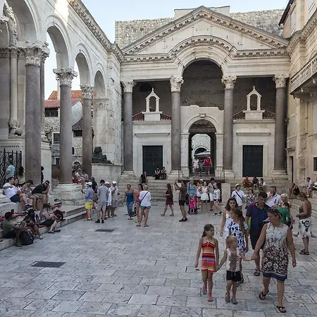 Tortosa Blue Πανσιόν Σπλιτ